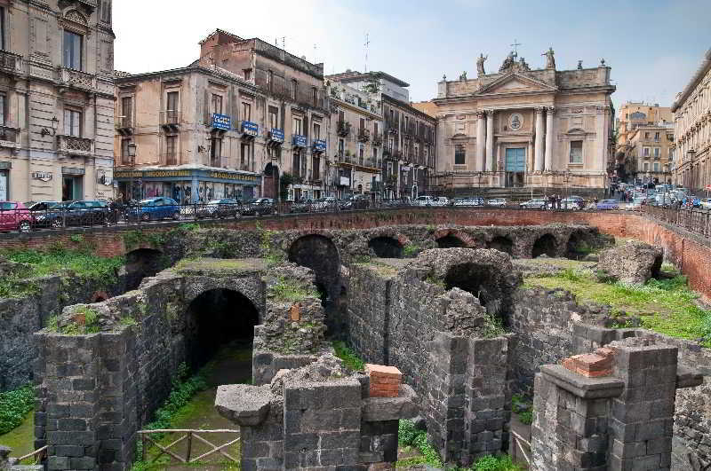 B&B Stesicoro Inhabit - Guesthouse City Center Catánia Buitenkant foto